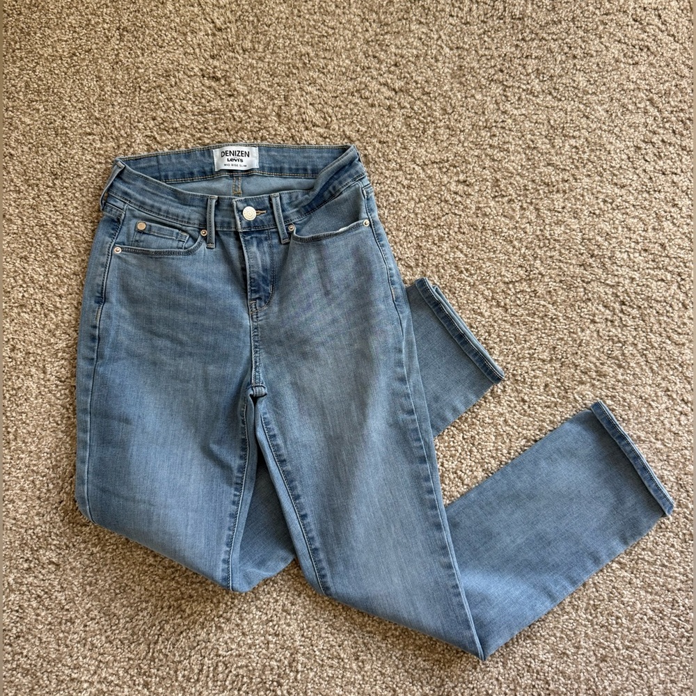 Levi Jeans - Mid Rise Slim